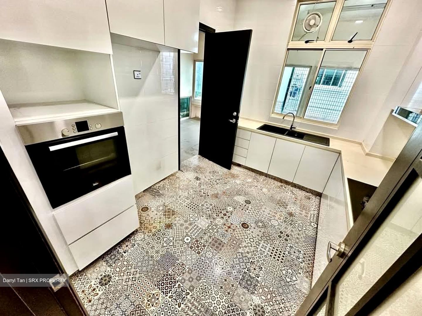 Kingsville (D10), Semi-Detached #575491561